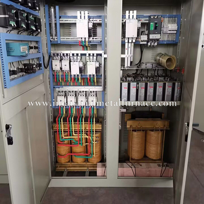 Yerçekimi Dökümü için 200KW İki Banyolu İndüksiyonlu Bakır Eritme Fırını 500kg / H
